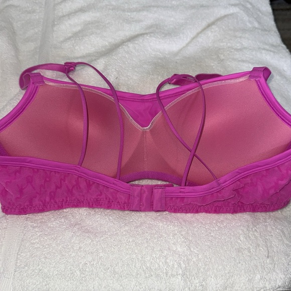 NWT PINK Victoria Secert XL Push-up Bra - Picture 4 of 6